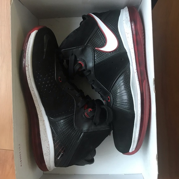 lebron 8 v1